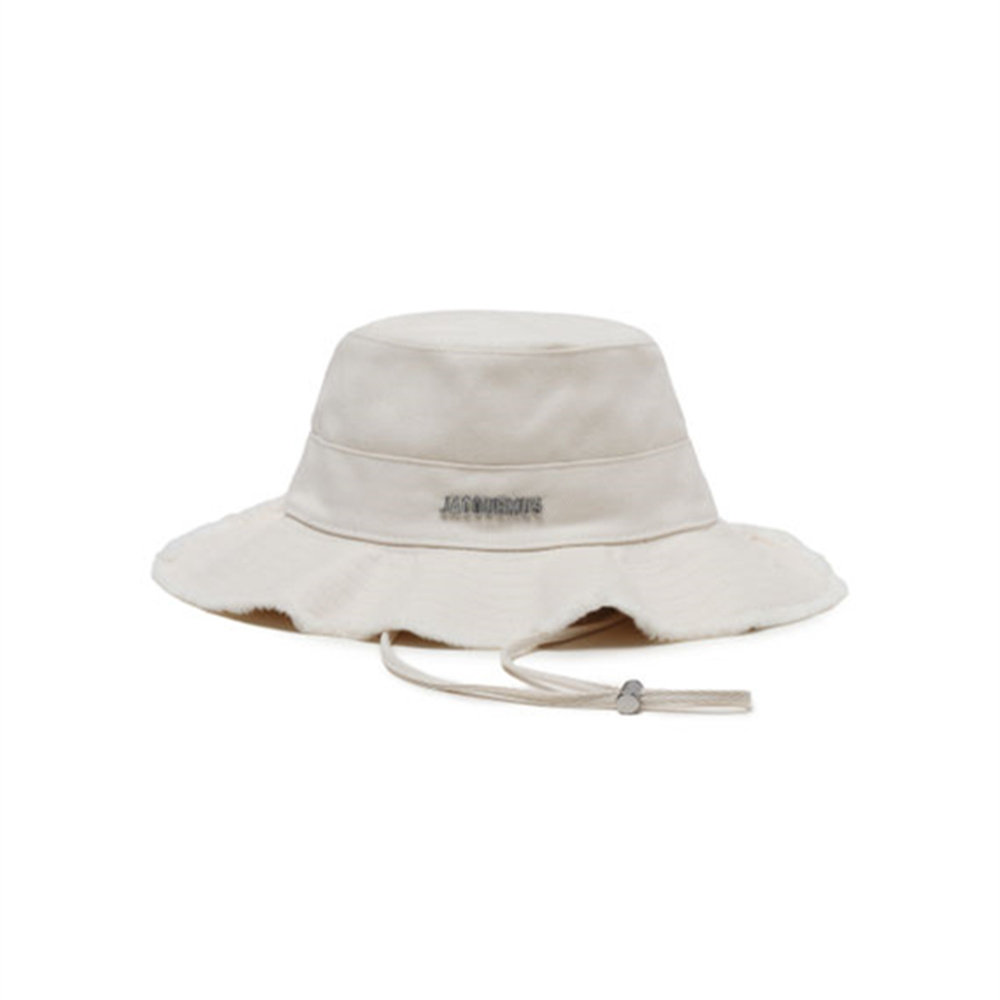Jacquemus Хлопковая шляпа-ведро мужская, Ecru
Jacquemus Хлопковая шляпа-ведро мужская, Ecru