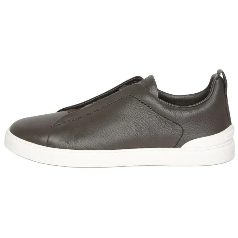 Ermenegildo Zegna Низкие мужские кроссовки для скейтбординга Zegna, темно-коричневые
Ermenegildo Zegna Низкие мужские кроссовки для скейтбординга Zegna, темно-коричневые