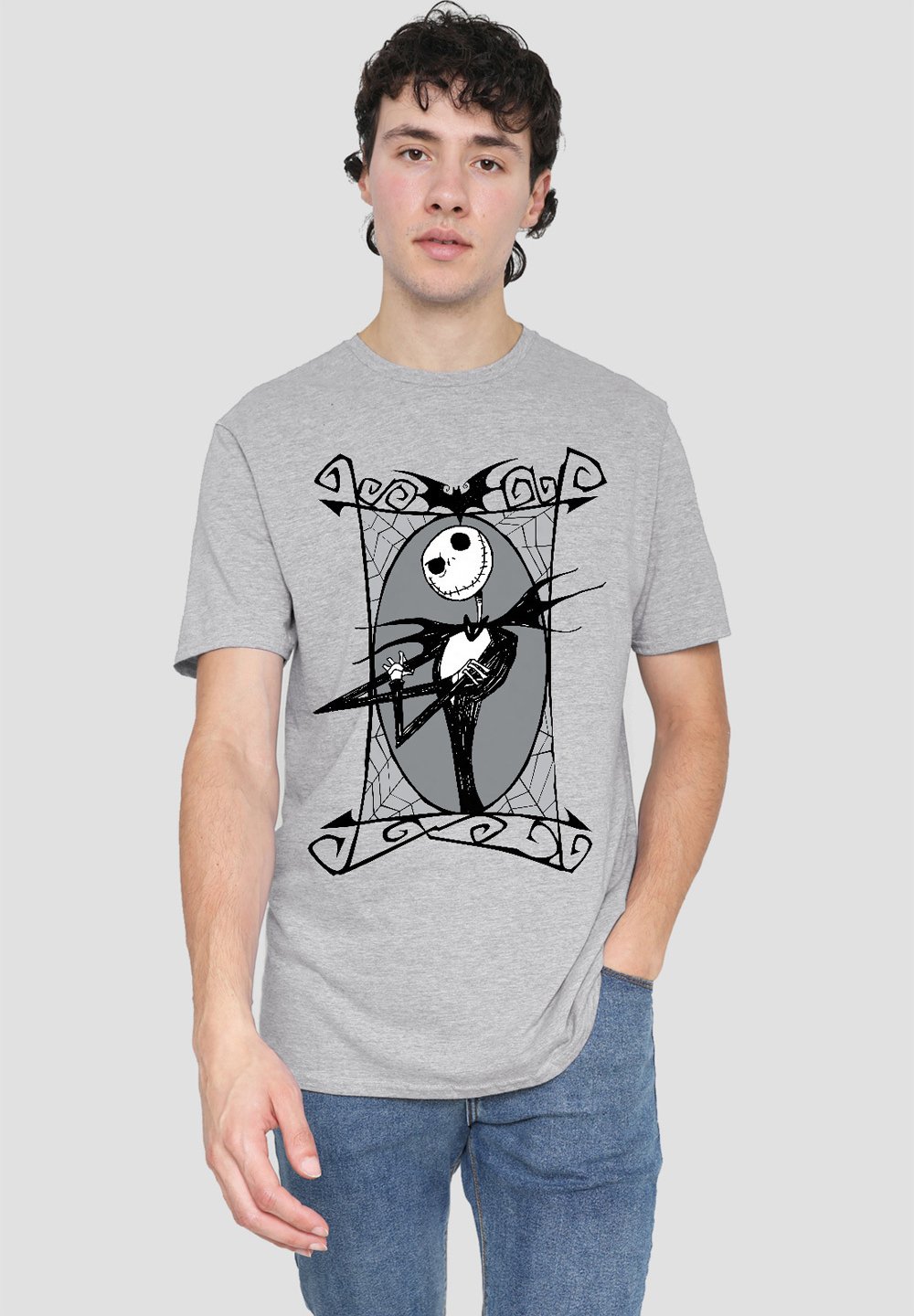 Футболка с принтом THE NIGHTMARE BEFORE CHRISTMAS JACK SKELLINGTON FRAME Disney, серый
Футболка с принтом THE NIGHTMARE BEFORE CHRISTMAS JACK SKELLINGTON FRAME Disney, серый