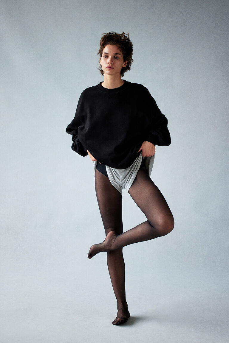 Толстовка оверсайз H&M, черный
Толстовка оверсайз H&M, черный