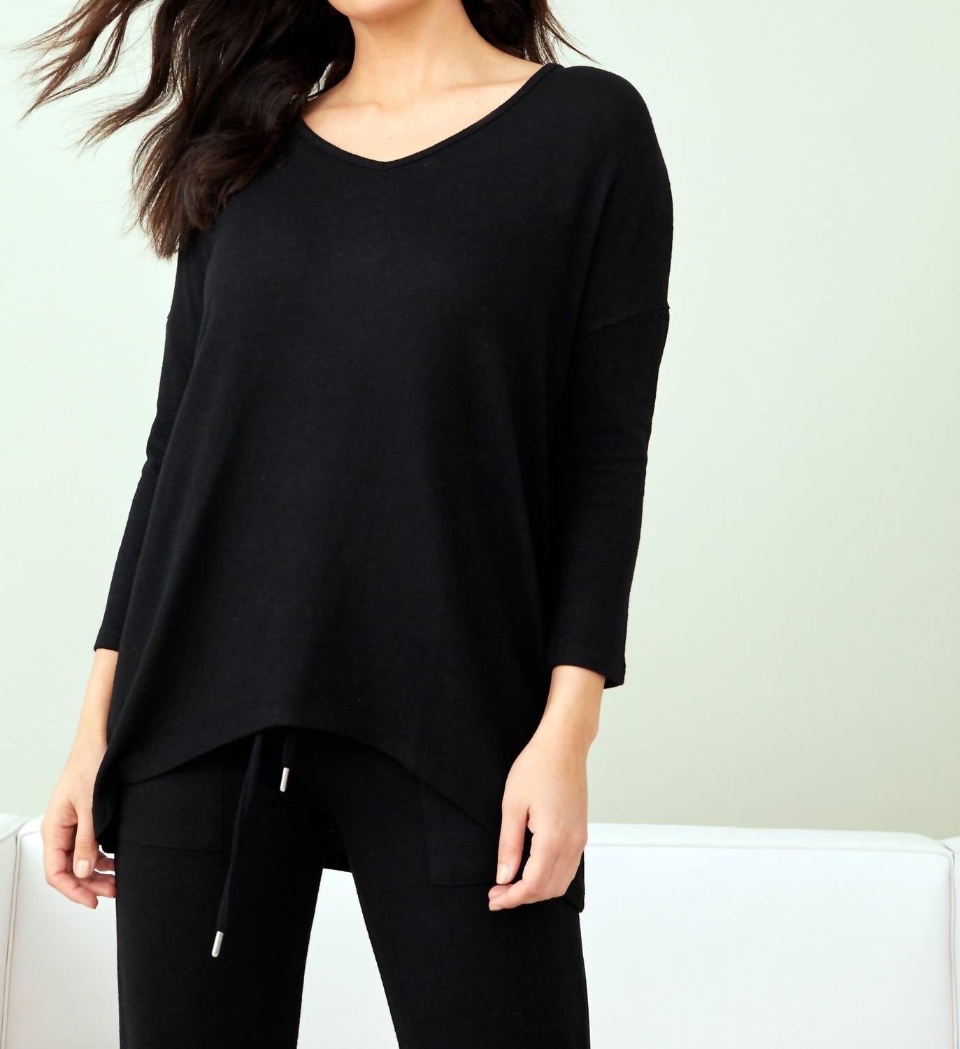 Топ Tie Dye High-Low черного цвета french kyss
Топ Tie Dye High-Low черного цвета french kyss