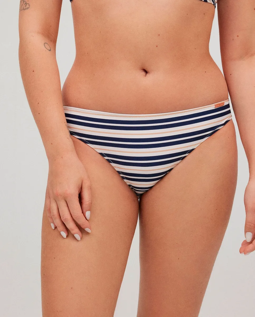 Мини-бикини-трусики в разноцветную полоску Ysabel Mora, мультиколор
Мини-бикини-трусики в разноцветную полоску Ysabel Mora, мультиколор