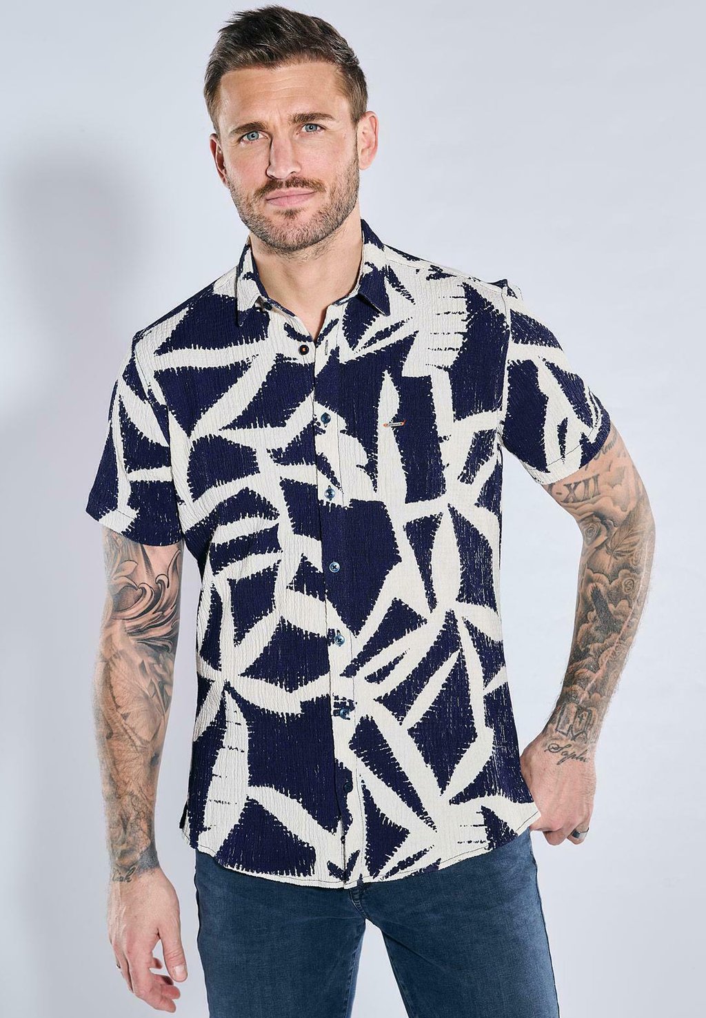 Рубашка KURZARM Emilio Adani, темно-синий
Рубашка KURZARM Emilio Adani, темно-синий