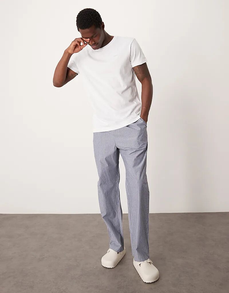 Пижамные штаны в полоску, тканые, цвета сине-зеленый New Look
Пижамные штаны в полоску, тканые, цвета сине-зеленый New Look