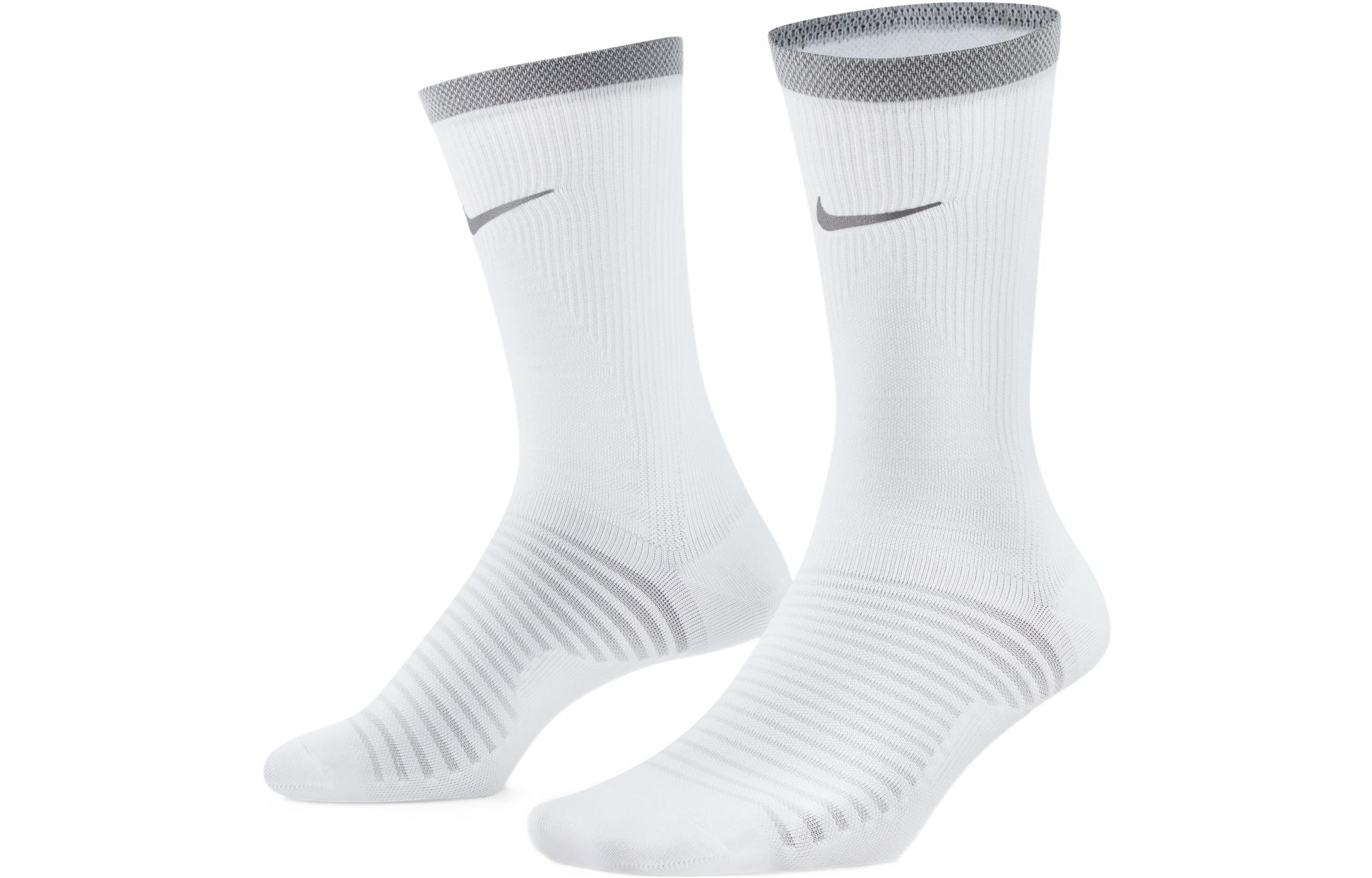 Nike Носки Mid Calf Unisex, 1 пара, белые
Nike Носки Mid Calf Unisex, 1 пара, белые