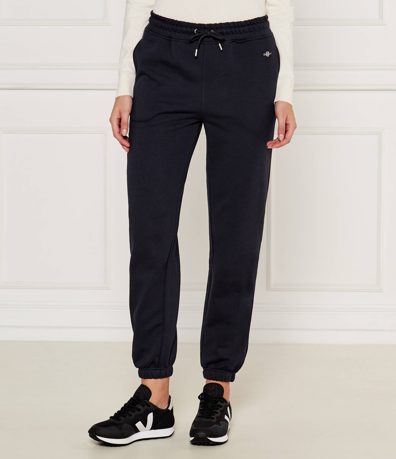 Спортивные брюки Gant Regular Fit, цвет grafite
Спортивные брюки Gant Regular Fit, цвет grafite