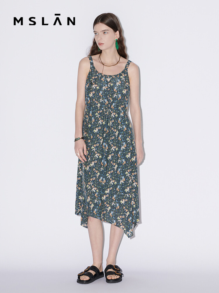 Платье длинное Mslan с принтом по всей поверхности, темно-синий
Платье длинное Mslan с принтом по всей поверхности, темно-синий