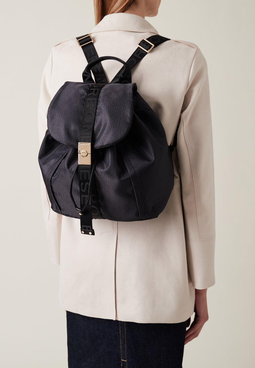 Рюкзак для путешествий FOLD MEDIUM Borbonese, темно-черный
Рюкзак для путешествий FOLD MEDIUM Borbonese, темно-черный