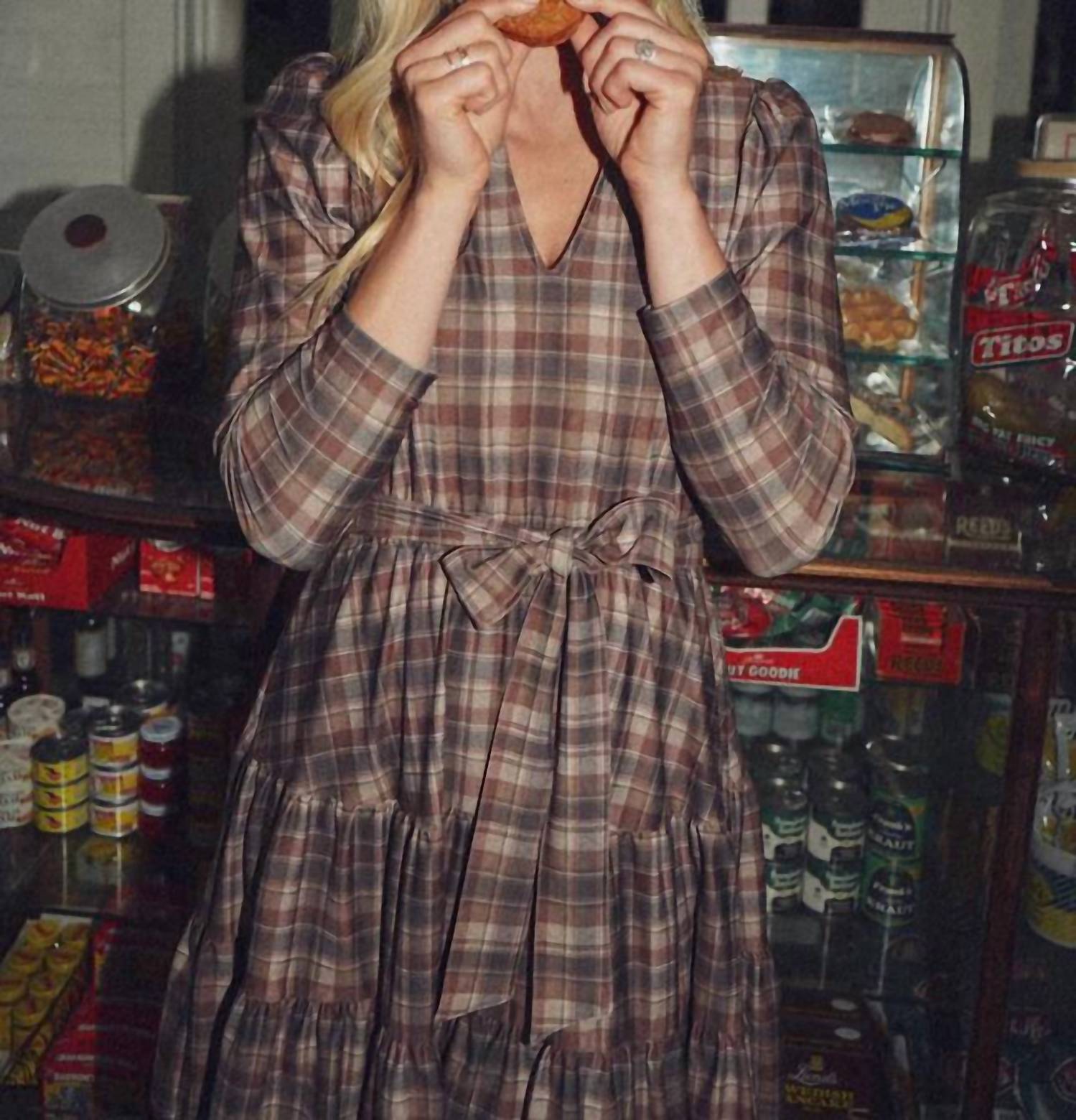 Платье Rosemary в клетку Professor SMITH & QUINN
Платье Rosemary в клетку Professor SMITH & QUINN