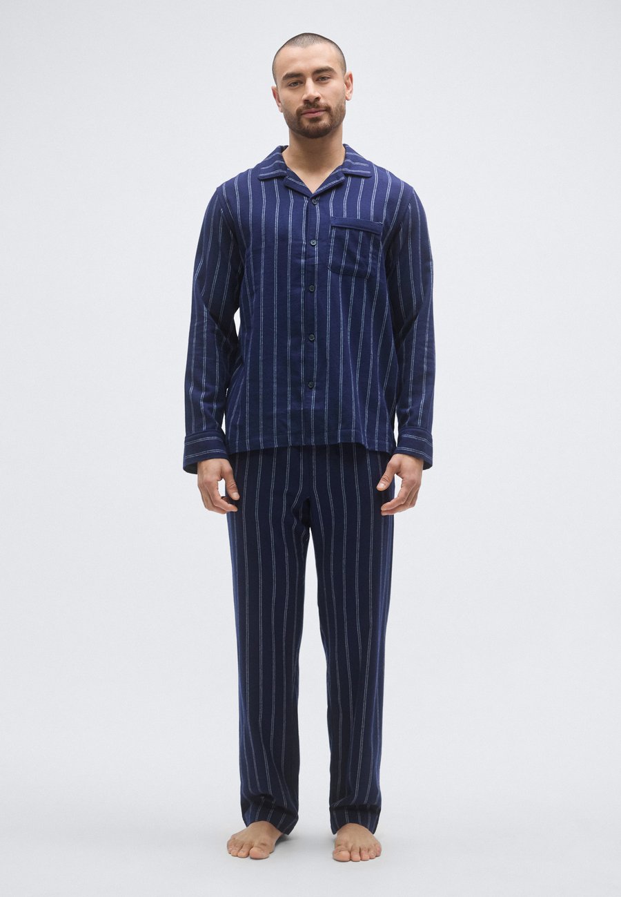 Пижамный комплект GAP PJ, Navy/Dark Blue
Пижамный комплект GAP PJ, Navy/Dark Blue