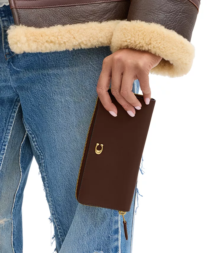 Узкий кожаный кошелек-книжка на молнии Accordion COACH, коричневый
Узкий кожаный кошелек-книжка на молнии Accordion COACH, коричневый