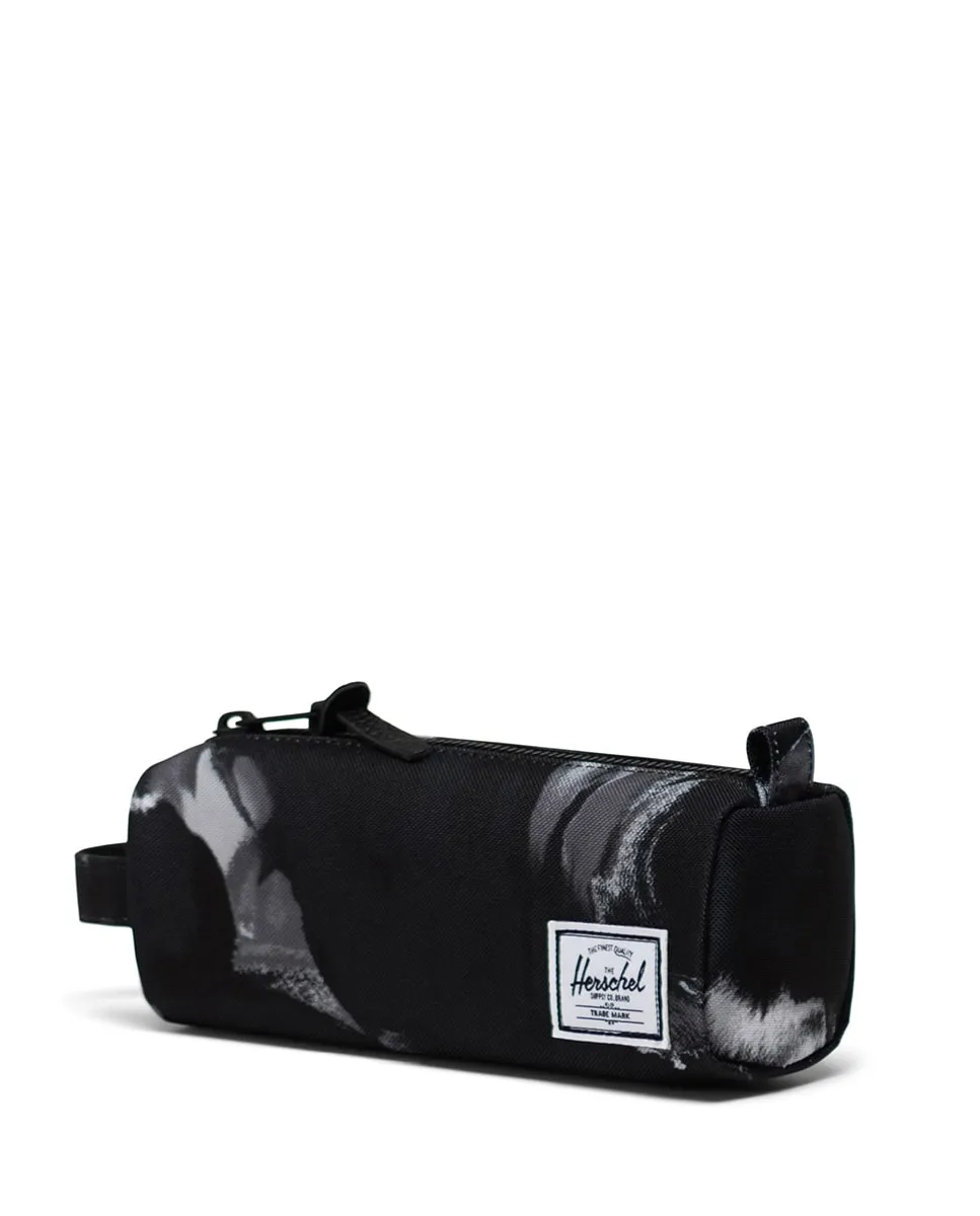 Унисекс-кофр серого цвета объемом 1 литр на молнии Herschel, черный
Унисекс-кофр серого цвета объемом 1 литр на молнии Herschel, черный