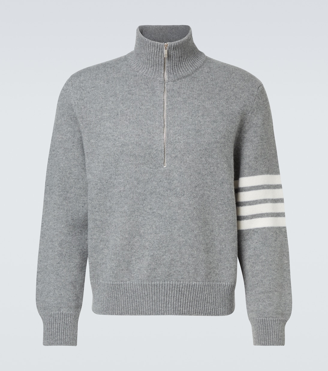 Свитер из натуральной шерсти с 4 планками и застежкой-молнией на половину длины Thom Browne, Lt Grey
Свитер из натуральной шерсти с 4 планками и застежкой-молнией на половину длины Thom Browne, Lt Grey