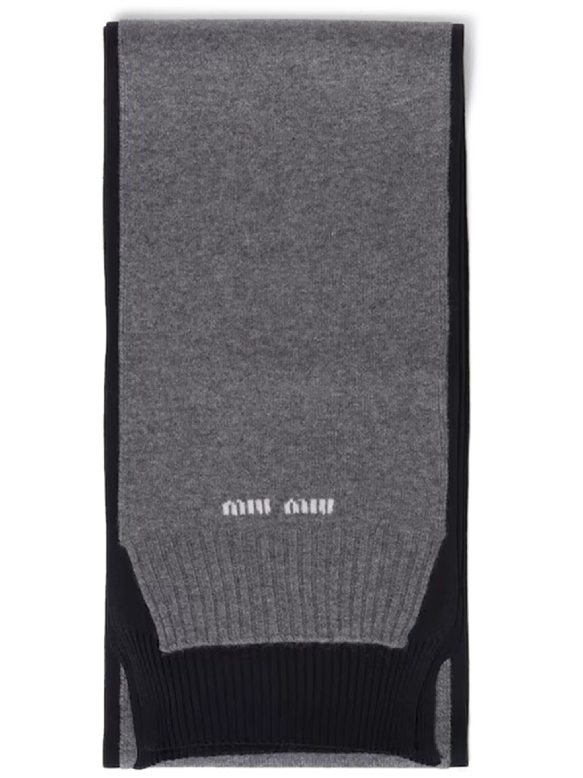 Шарф с логотипом Miu Miu, серый
Шарф с логотипом Miu Miu, серый