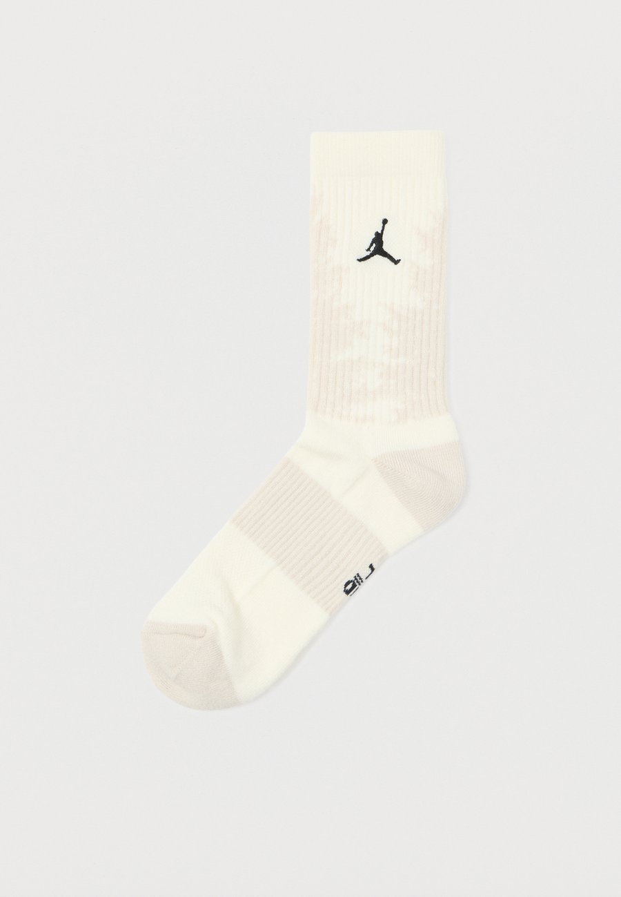 Носки Jordan Sports socks, Sail/Light Orewood Brown/Black/Off-White
Носки Jordan Sports socks, Sail/Light Orewood Brown/Black/Off-White