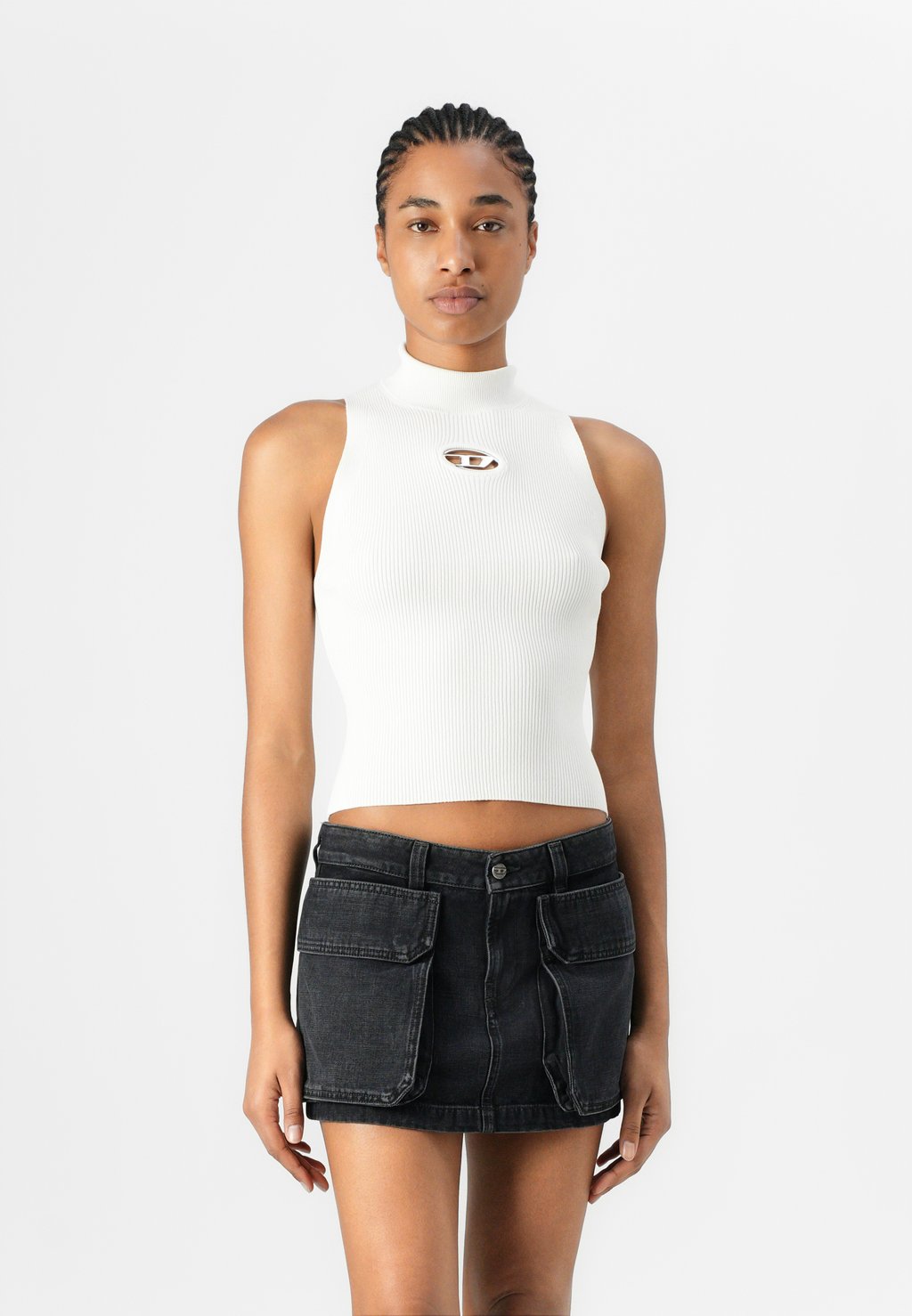 Топ ONERVAX Diesel, белый
Топ ONERVAX Diesel, белый