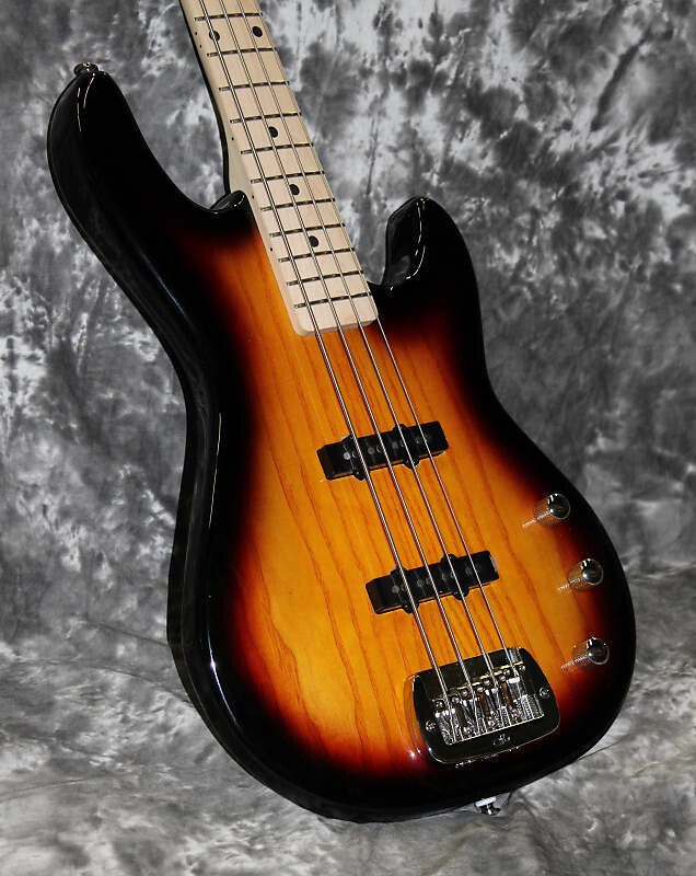 Басс гитара 2023 G&L - Tribute JB-2 Bass - 3 Tone Burst 
Басс гитара 2023 G&L - Tribute JB-2 Bass - 3 Tone Burst