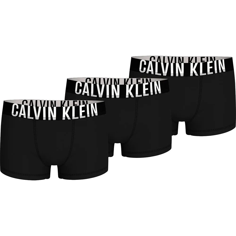 Боксеры Calvin Klein Jeans B70B700510, 3 шт, черный
Боксеры Calvin Klein Jeans B70B700510, 3 шт, черный