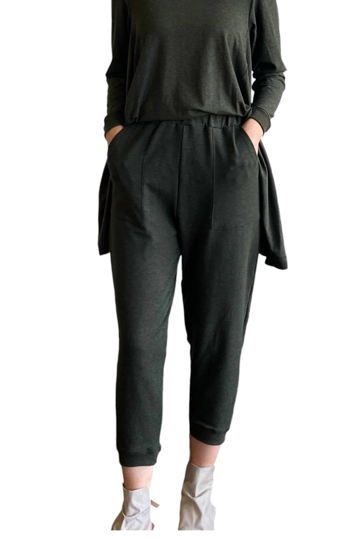 "Чарли" джоггеры в цвете вересковый лес KQ, Heather Forest
"Чарли" джоггеры в цвете вересковый лес KQ, Heather Forest