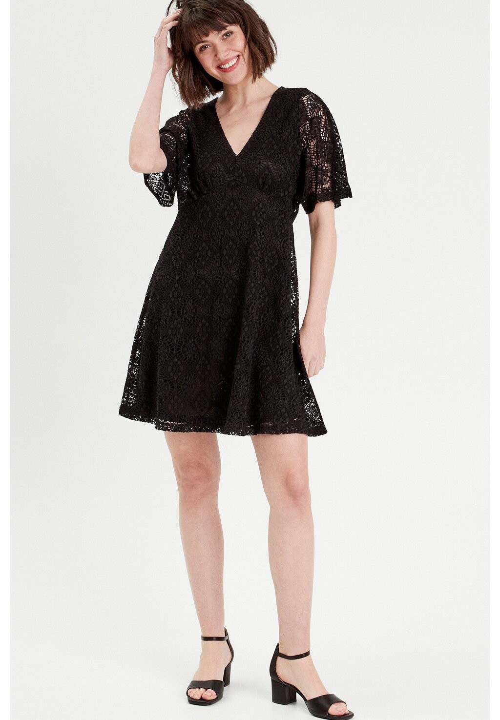 Коктейльное платье MIT SPITZE Cache Cache, черный
Коктейльное платье MIT SPITZE Cache Cache, черный