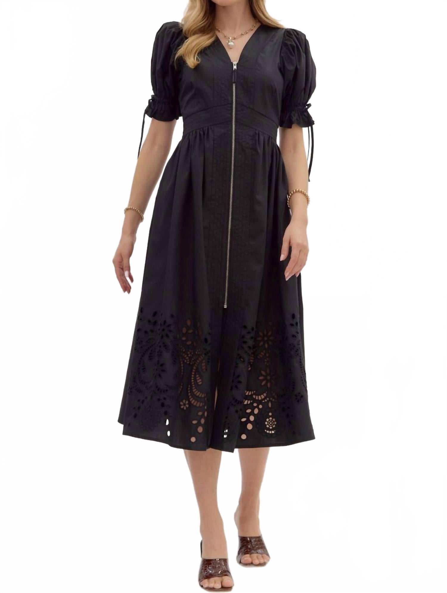 Женское платье миди Laura с присборенной талией, черное Entro, черный
Женское платье миди Laura с присборенной талией, черное Entro, черный