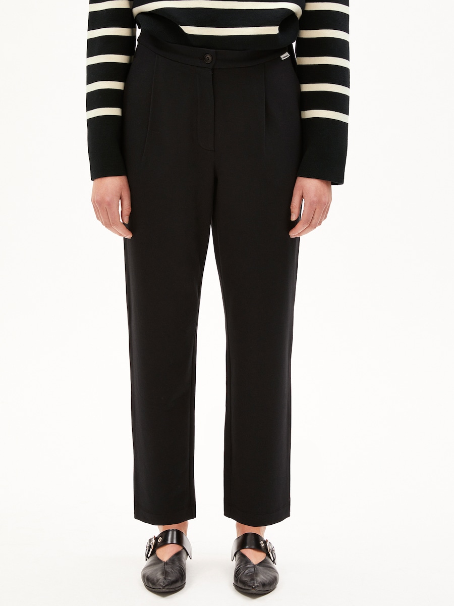 Свободные брюки со складками спереди ARMEDANGELS, черный
Свободные брюки со складками спереди ARMEDANGELS, черный