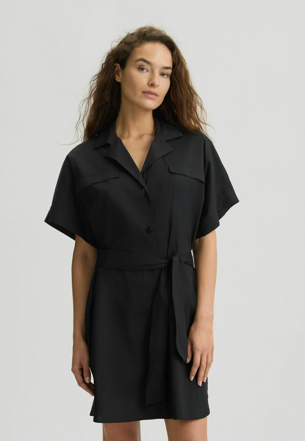 Платье-рубашка LIU JO, черный
Платье-рубашка LIU JO, черный