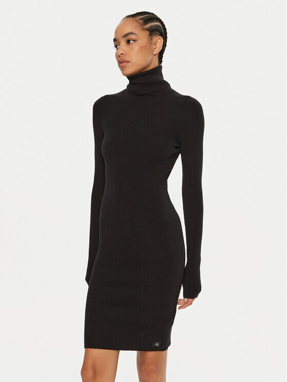 Трикотажное платье приталенного кроя Calvin Klein Jeans, черный
Трикотажное платье приталенного кроя Calvin Klein Jeans, черный