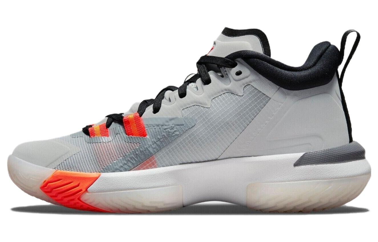 Баскетбольные кроссовки Zion 1 женские, средний верх Jordan
Баскетбольные кроссовки Zion 1 женские, средний верх Jordan