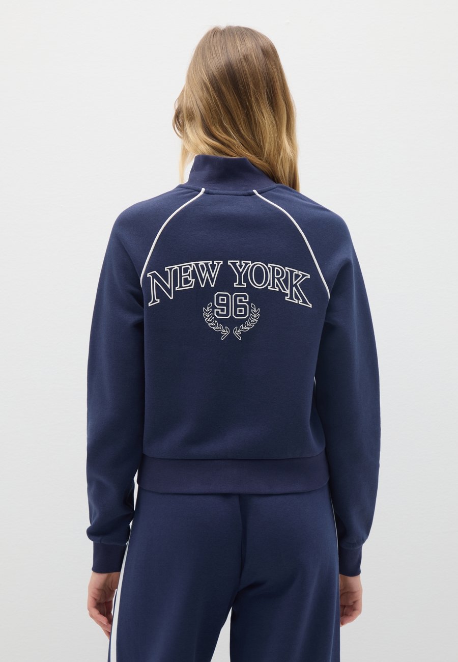 Толстовка B.ANGEL Zip-up sweatshirt, Dark Blue
Толстовка B.ANGEL Zip-up sweatshirt, Dark Blue