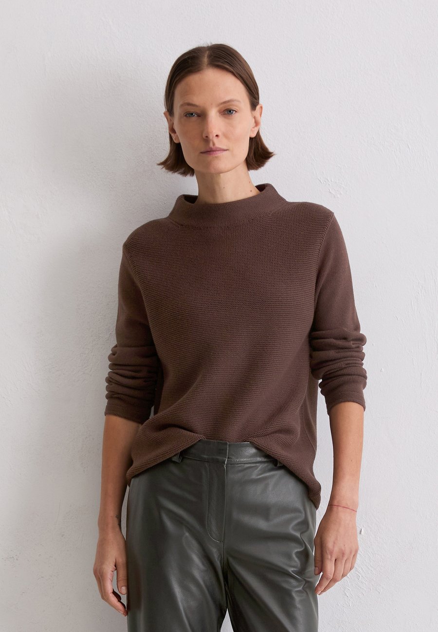 Джемпер Marc O'Polo LONGSLEEVE SMALL STAND-UP COLLAR, Shaded Brown/Brown
Джемпер Marc O'Polo LONGSLEEVE SMALL STAND-UP COLLAR, Shaded Brown/Brown