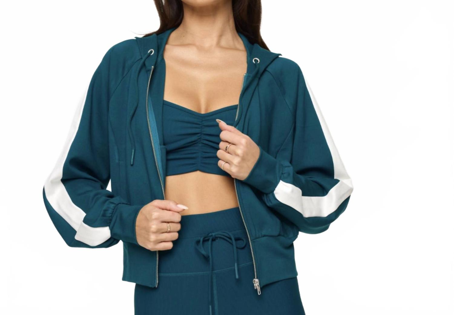 Куртка Back To Back в цвете темный тиффани/крем L Space, кремовый
Куртка Back To Back в цвете темный тиффани/крем L Space, кремовый