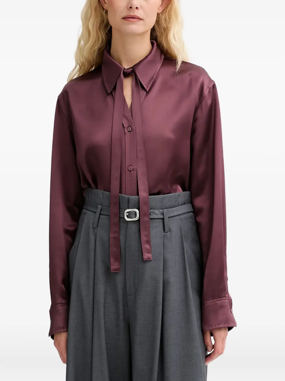 Рубашка с завязками Isabelle Blanche, фиолетовый
Рубашка с завязками Isabelle Blanche, фиолетовый