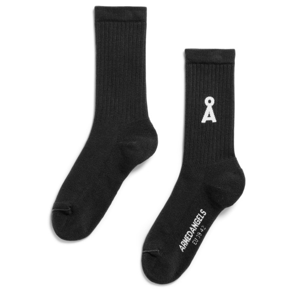 Saamus bold - многофункциональные носки Armedangels, черный
Saamus bold - многофункциональные носки Armedangels, черный
