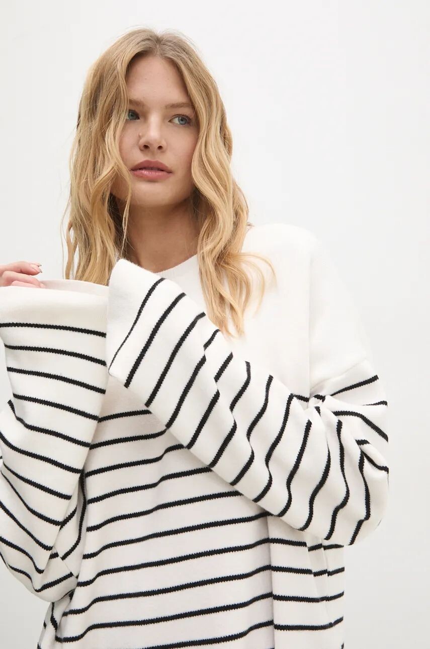 Свитер Answear Lab, бежевый
Свитер Answear Lab, бежевый