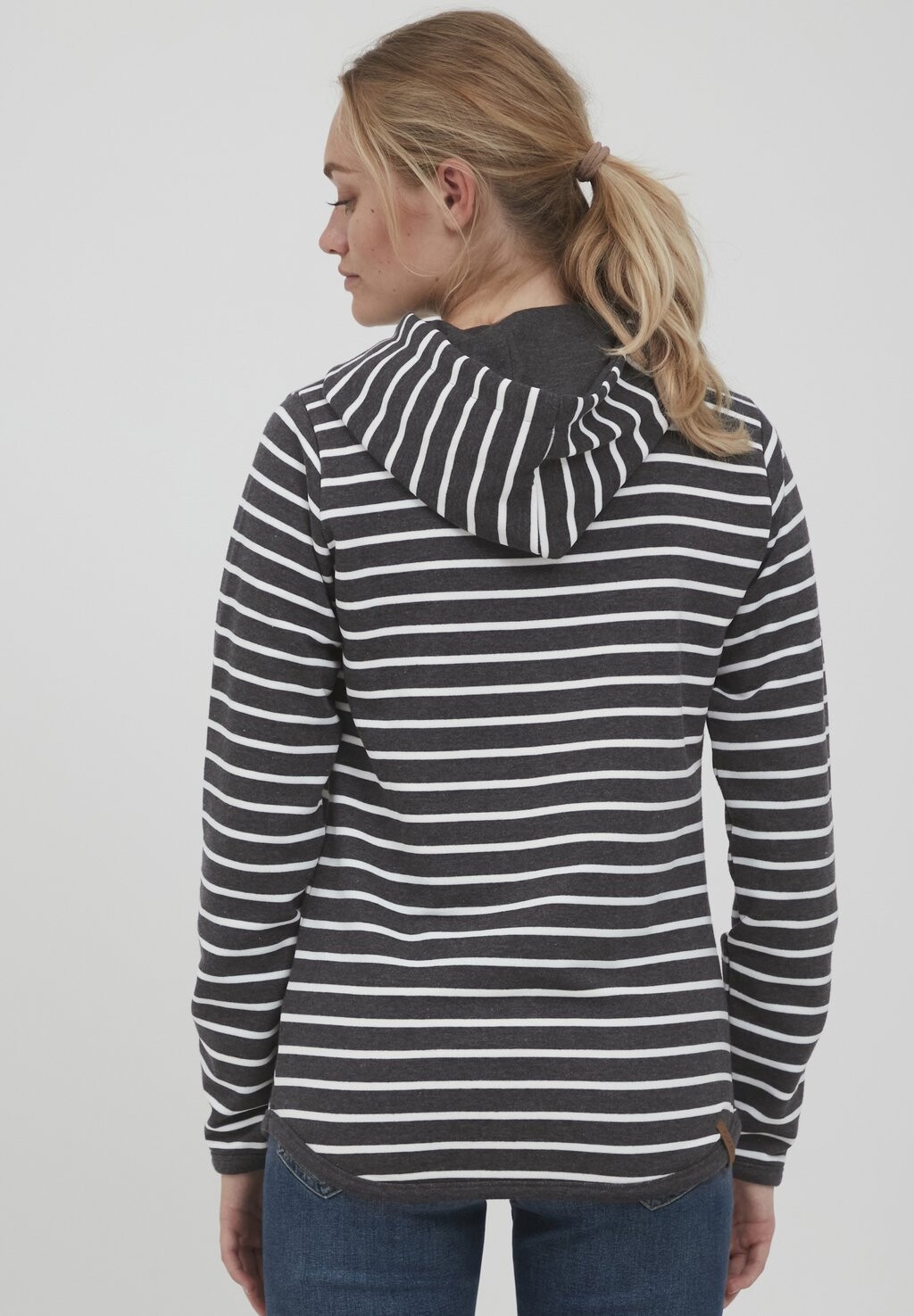 Толстовка с капюшоном OXCARINA Oxmo, антрацит
Толстовка с капюшоном OXCARINA Oxmo, антрацит