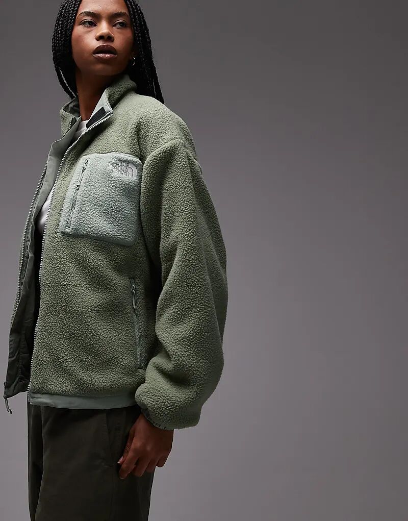 Двусторонняя флисовая куртка North Face Yumiori светло-зеленого цвета
Двусторонняя флисовая куртка North Face Yumiori светло-зеленого цвета