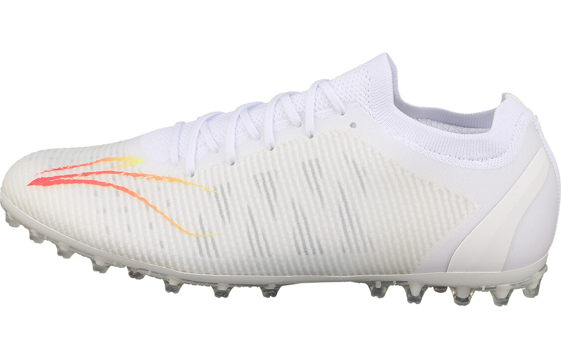 Футбольные бутсы Shadows мужские низкие белые Lining
Футбольные бутсы Shadows мужские низкие белые Lining