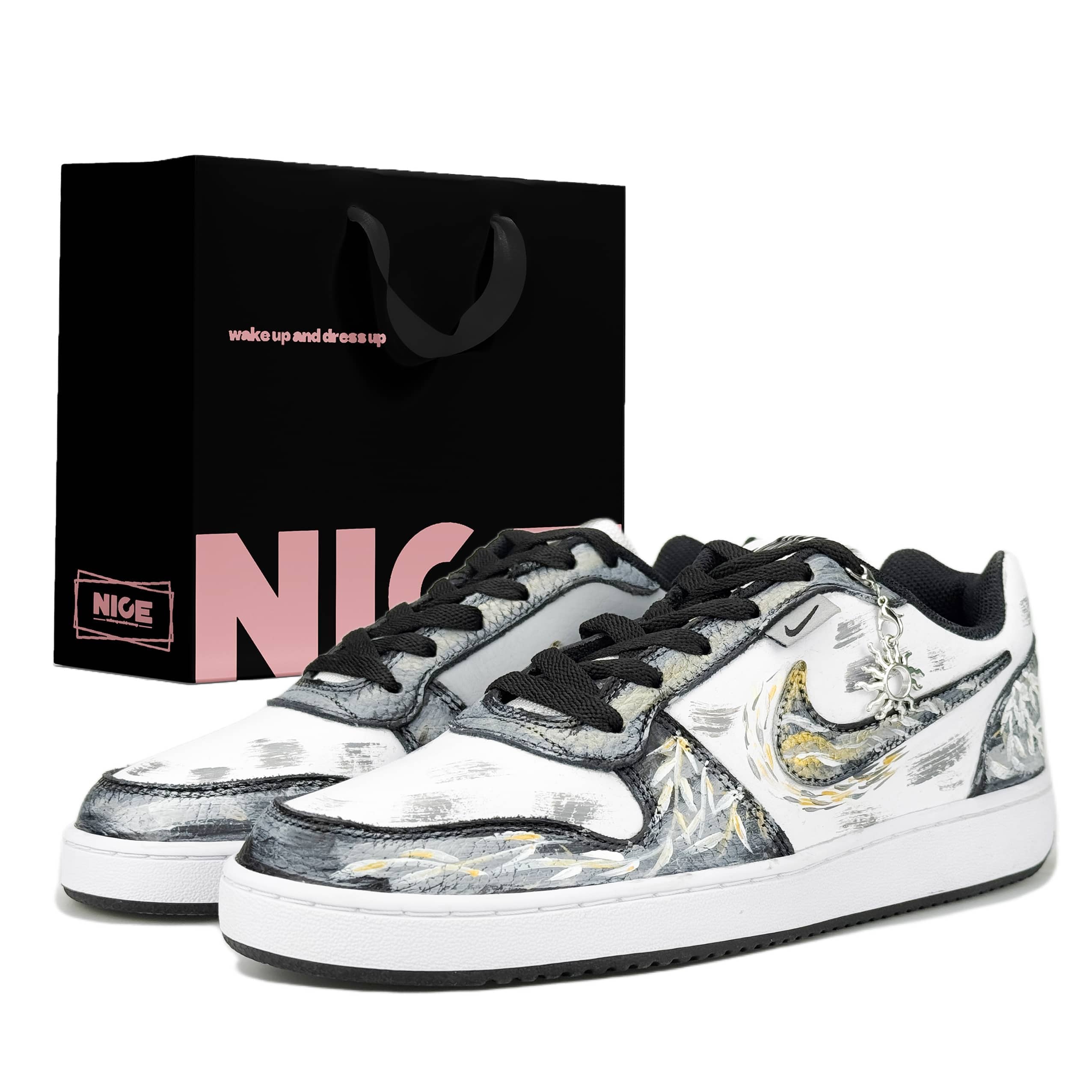 Nike Низкие мужские кроссовки для скейтбординга EBERNON, цвет «черное золото» 
Nike Низкие мужские кроссовки для скейтбординга EBERNON, цвет «черное золото»