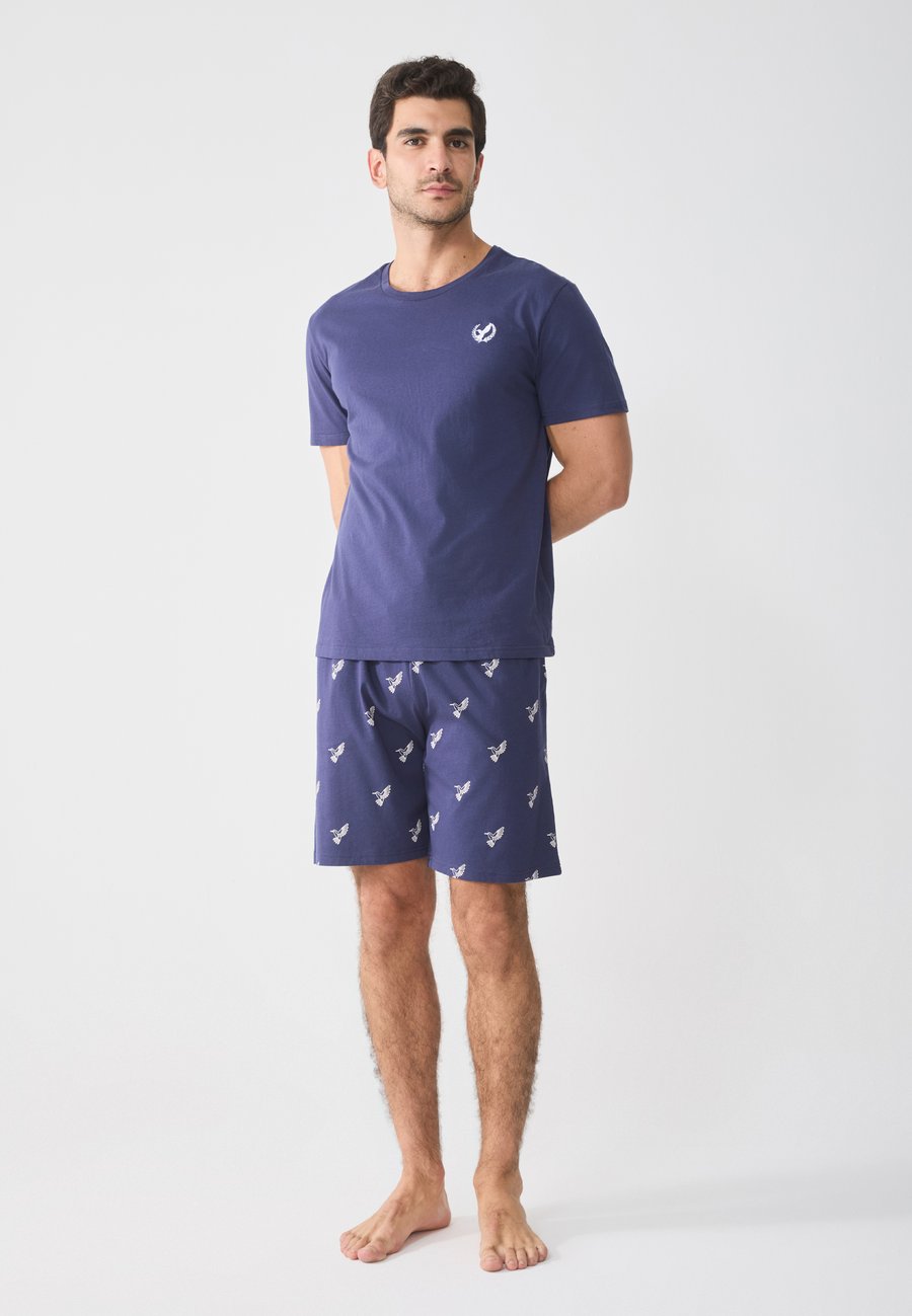 Пижамный комплект Pier One SET, Blue/Dark Blue
Пижамный комплект Pier One SET, Blue/Dark Blue