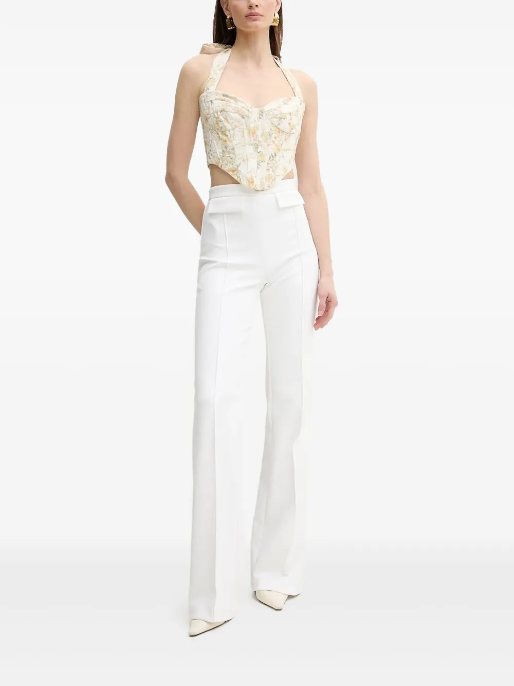 Платье Pollie с вырезом халтер Bardot, белый
Платье Pollie с вырезом халтер Bardot, белый