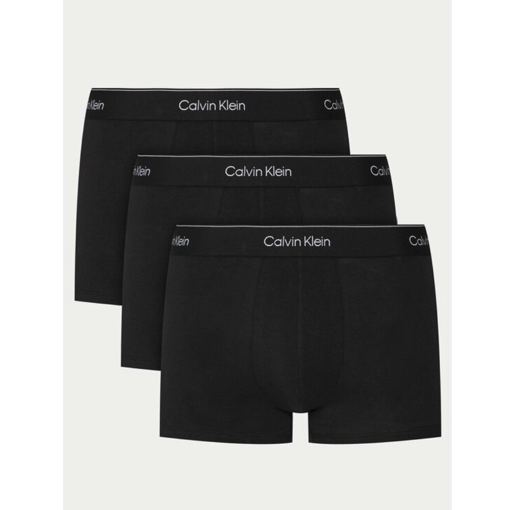 Трусы мужские Calvin Klein Underwear транки 3 шт, черный
Трусы мужские Calvin Klein Underwear транки 3 шт, черный