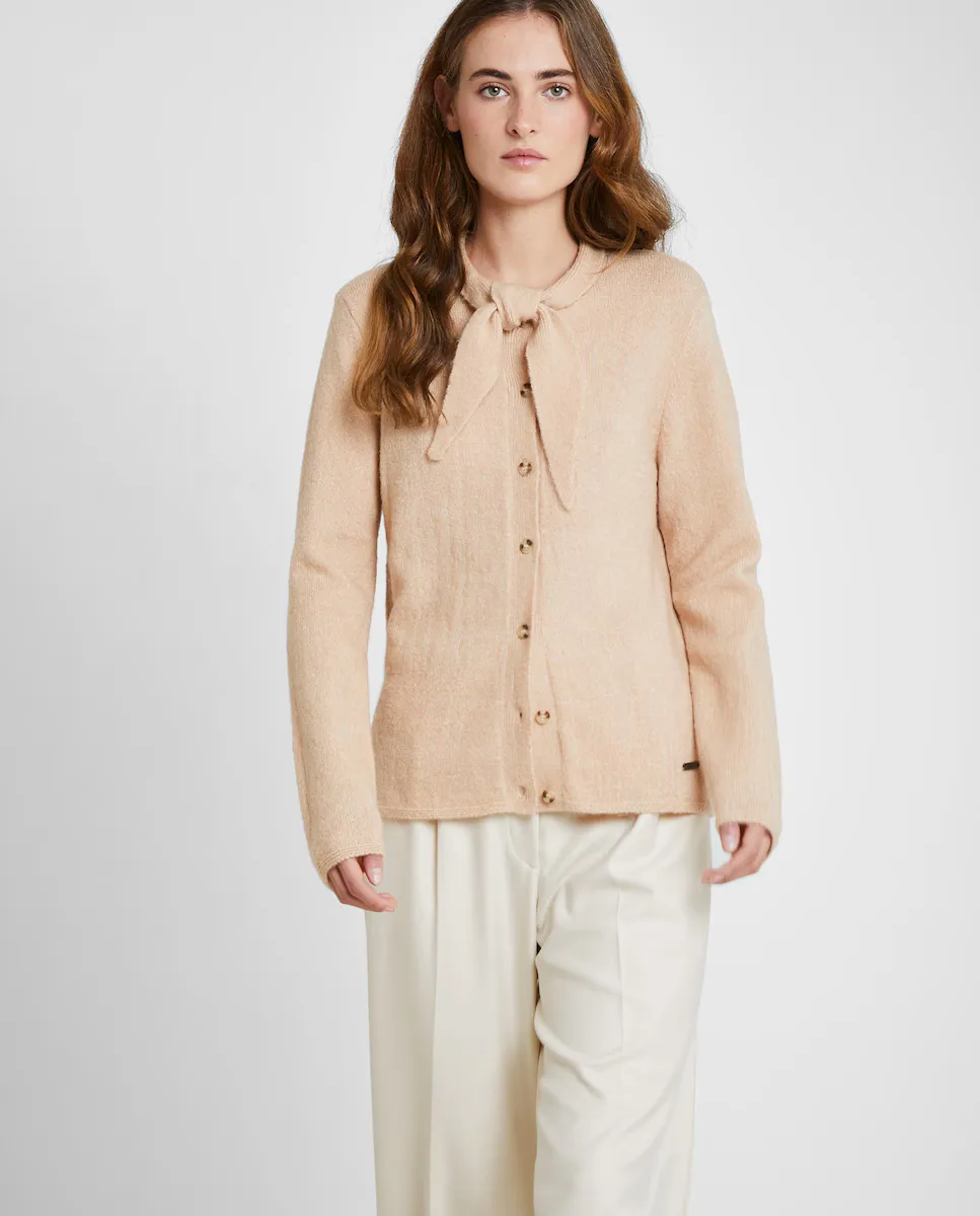 Женский кардиган с бантом на шее Trucco, бежевый
Женский кардиган с бантом на шее Trucco, бежевый