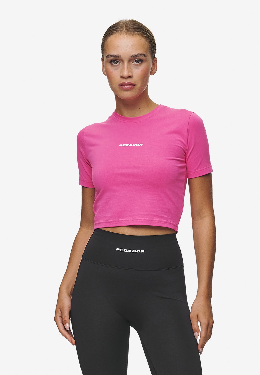 Футболка INES CROPPED BABY TEE Pegador, розовый
Футболка INES CROPPED BABY TEE Pegador, розовый