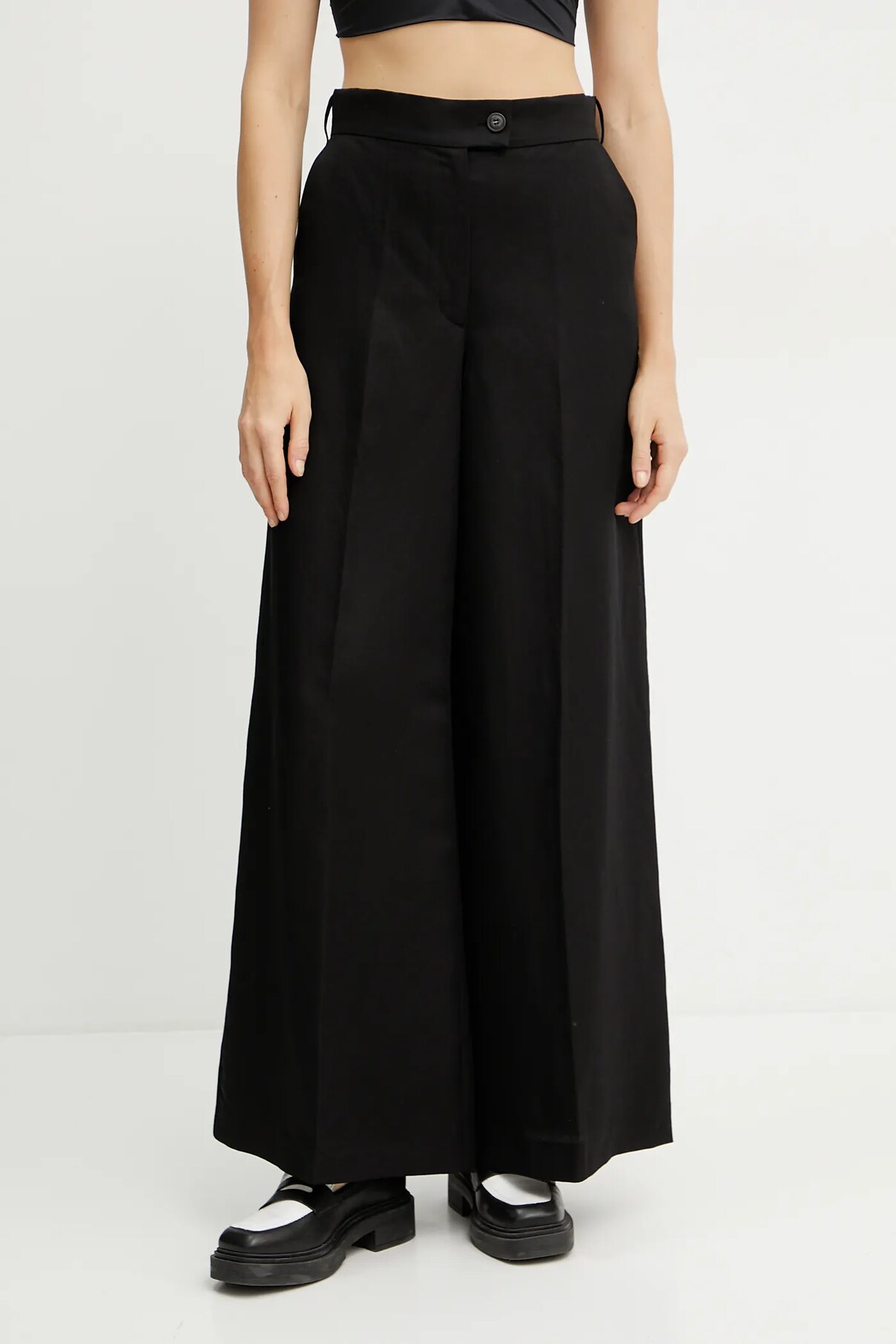 Льняные брюки PIERA ANN Ivy Oak, черный
Льняные брюки PIERA ANN Ivy Oak, черный