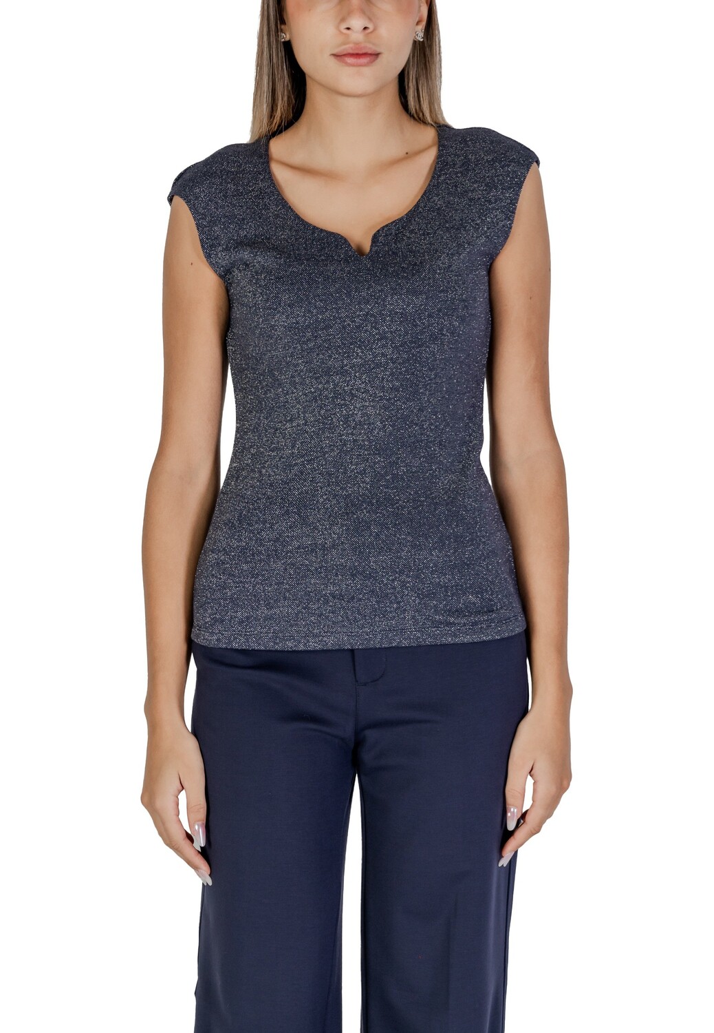 Топ женский Street One без рукавов с вырезом, синий металлик
Топ женский Street One без рукавов с вырезом, синий металлик