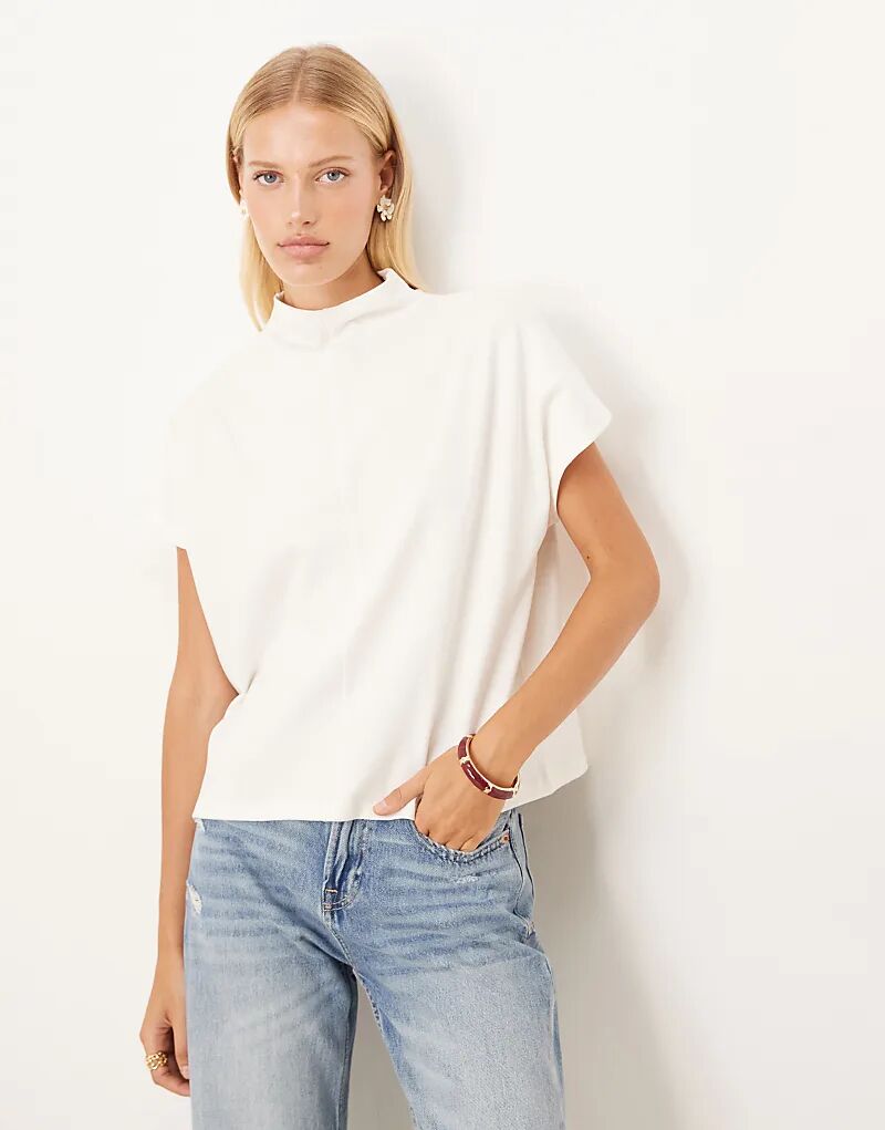 Футболка свободного кроя из плотного хлопка ASOS DESIGN с воротником-стойкой, кремового цвета
Футболка свободного кроя из плотного хлопка ASOS DESIGN с воротником-стойкой, кремового цвета