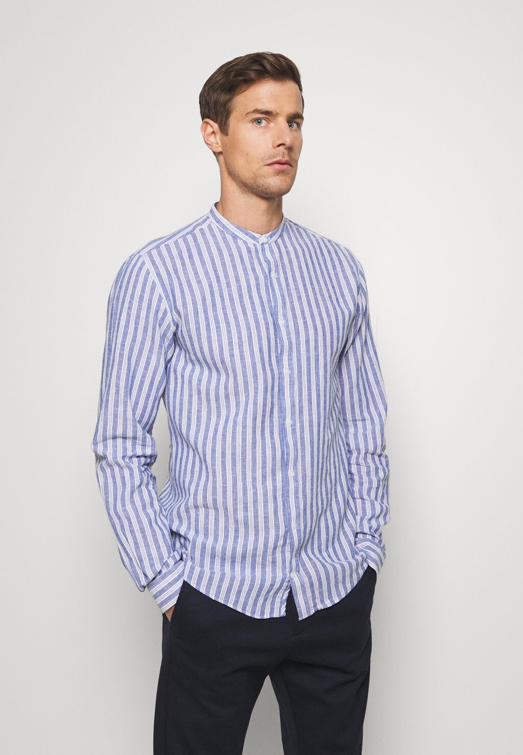 Рубашка Mandarin Lindbergh, синяя
Рубашка Mandarin Lindbergh, синяя