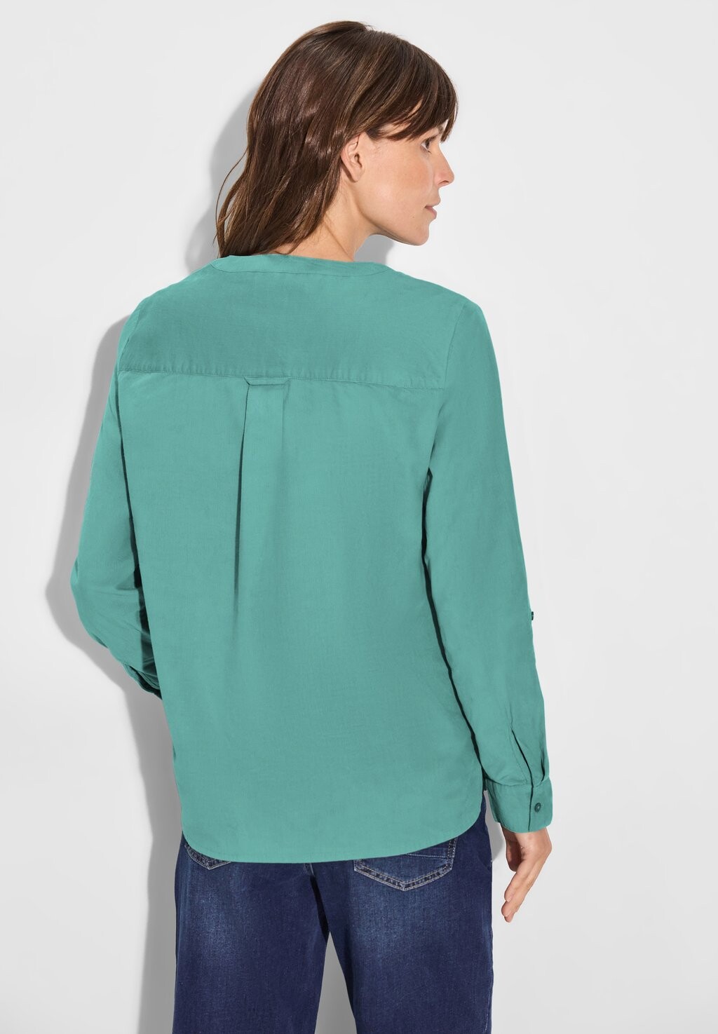 Блуза IN UNIFARBE Cecil, неоновый зеленый
Блуза IN UNIFARBE Cecil, неоновый зеленый