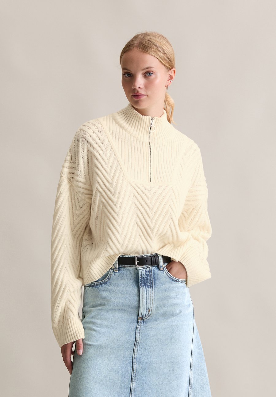 Джемпер Marc O'Polo DENIM LONGSLEEVE TROYER, White Blush/Off-White
Джемпер Marc O'Polo DENIM LONGSLEEVE TROYER, White Blush/Off-White